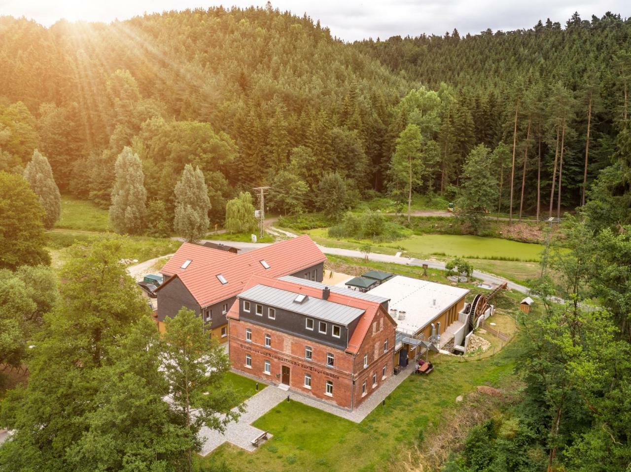 Brauereigasthof Ziegenmuehle Schleifreisen Ngoại thất bức ảnh